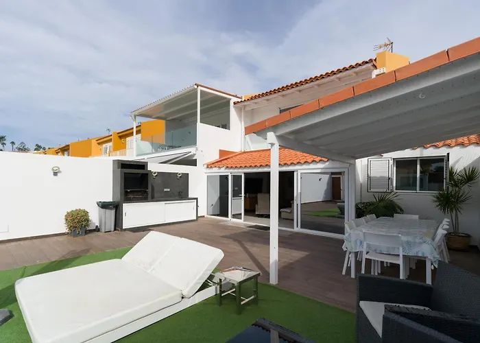 Sunnyland Villa *