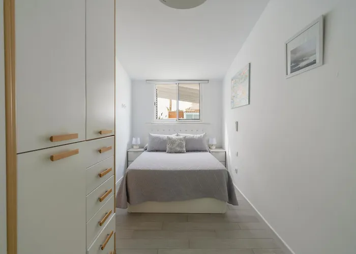 Sunnyland Villa *
