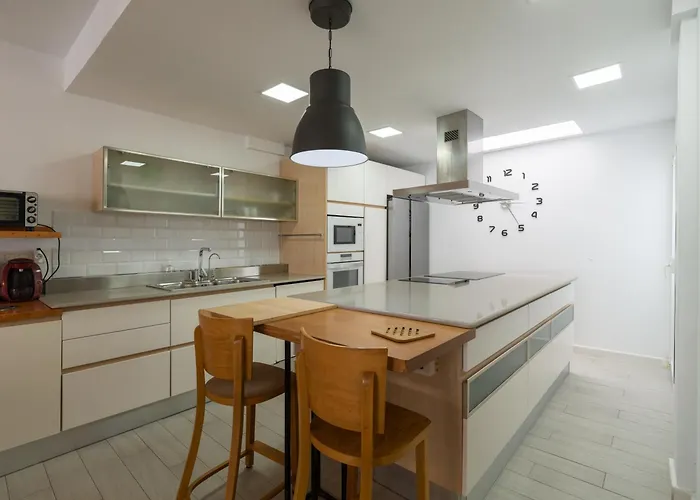 Sunnyland Villa